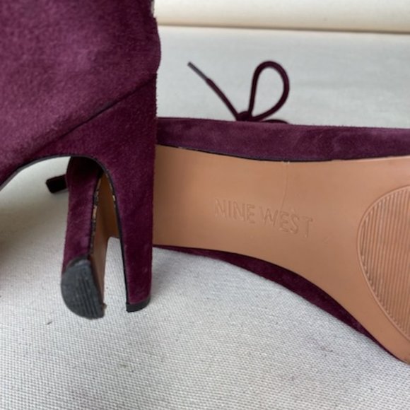 Nine West - Lace Up - Worn Once - Picture 4 of 5